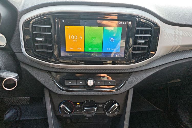 MG 3 2018 car image #17