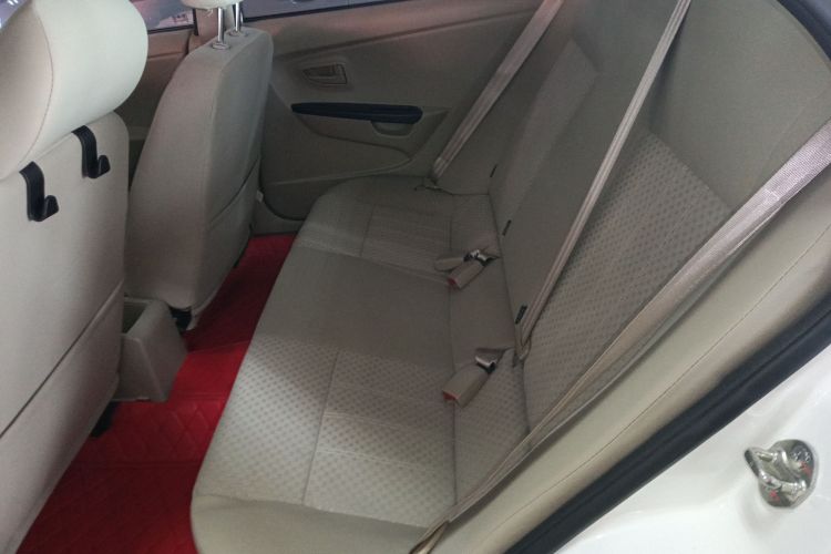 Soueast V3 Lingyue 2019 car image #17