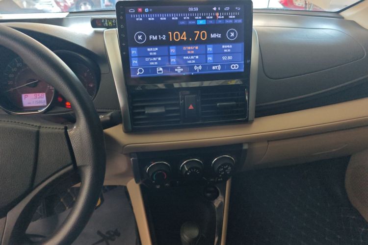 Vios 2015 car image #17