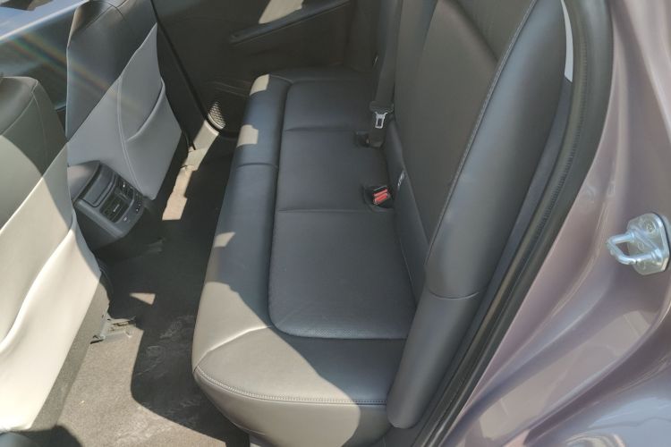 Toyota bZ3 2023 صورة سيارة #17