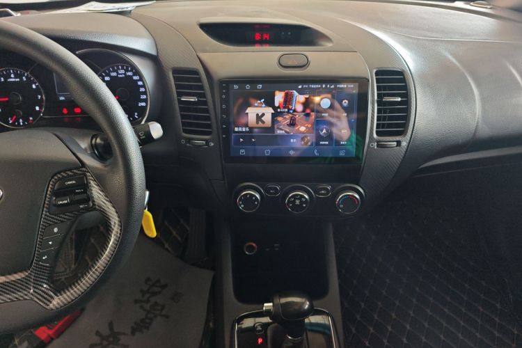 Kia K3 2017 car image #17