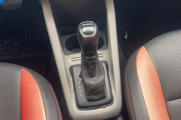 Skoda Fabia 2019 car image #17