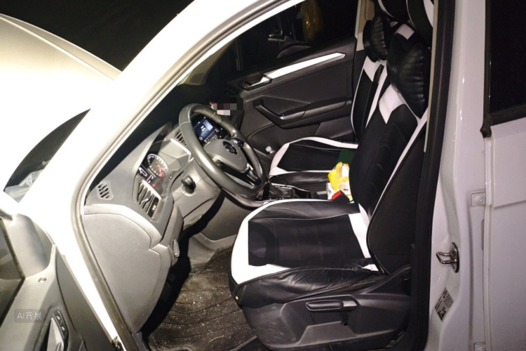 T-Roc 2018 car image #17