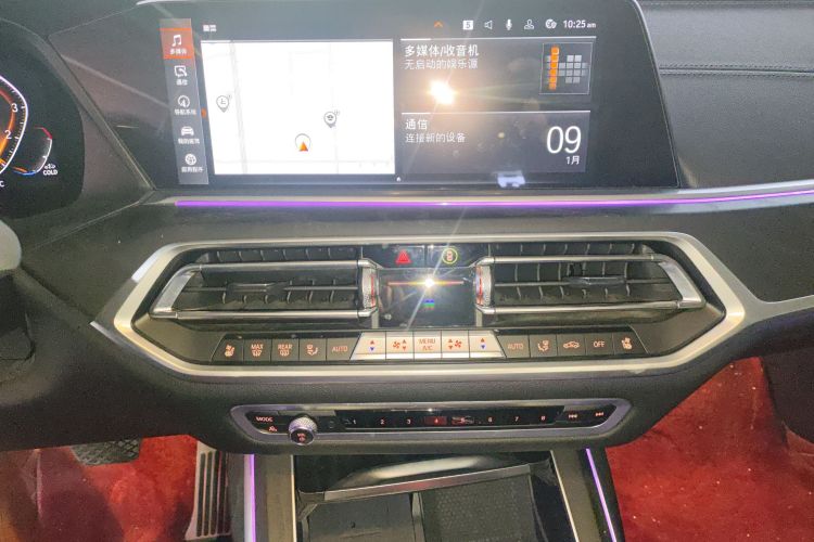 BMW X7 2022 #17 BMW X7 2022 car image #17