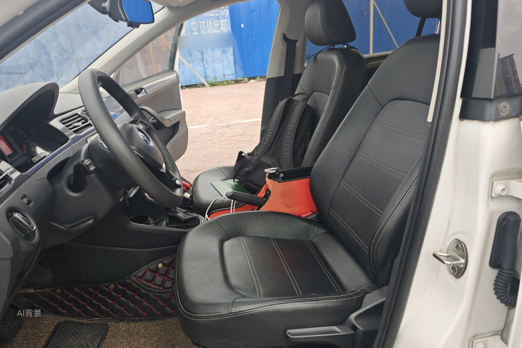 Santana 2018 car image #17