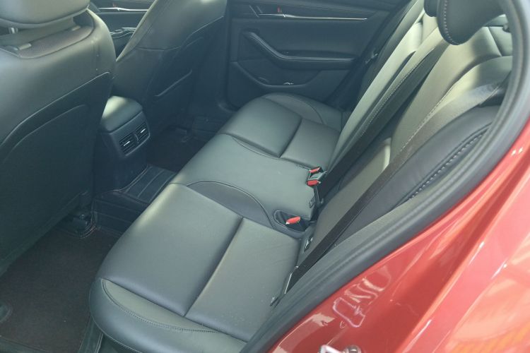 Mazda 3 Axela 2021 car image #17