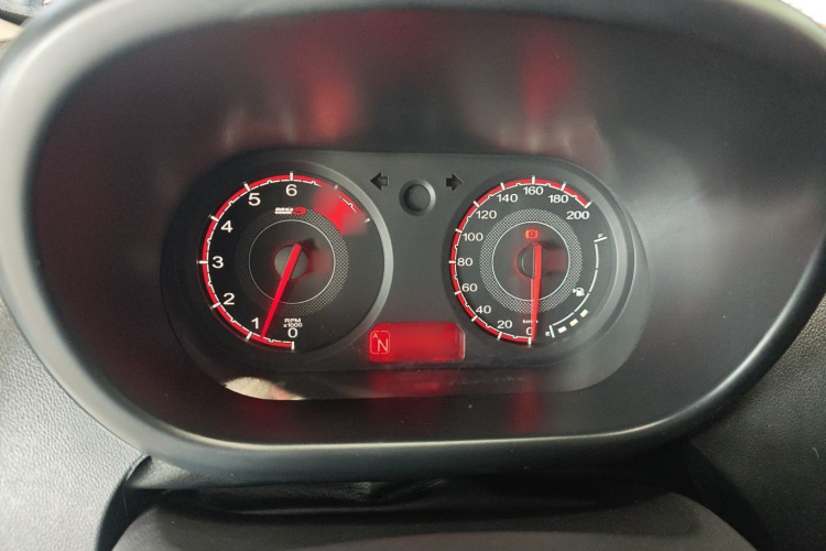 MG 3 2017 car image #17