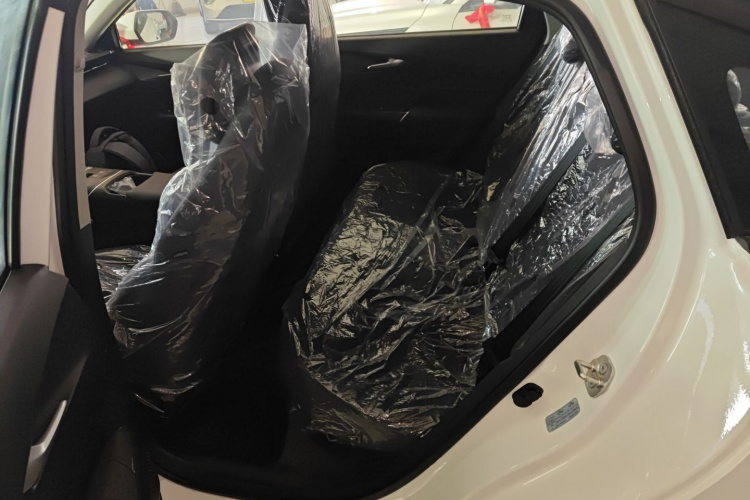 Changan EadoPHEV 2025 imagem de carro #17