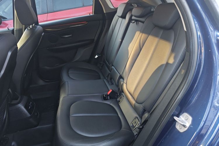 BMW 2 Series Tourer 2017 car image #17