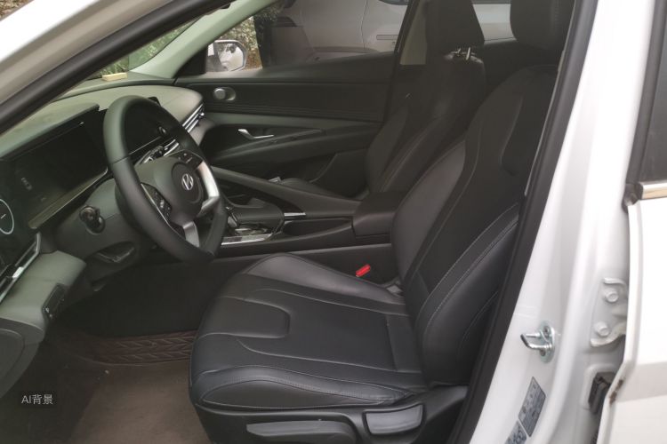 Hyundai Elantra 2025 #17 Hyundai Elantra 2025 car image #17