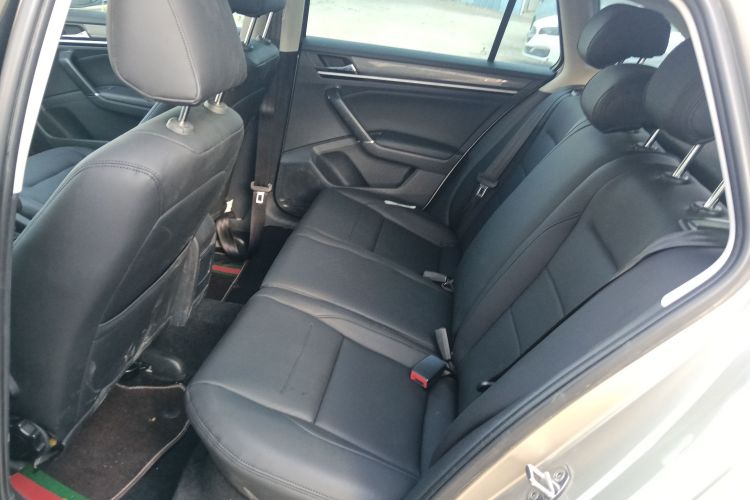 Volkswagen C-Trek 2019 immagine di auto #17