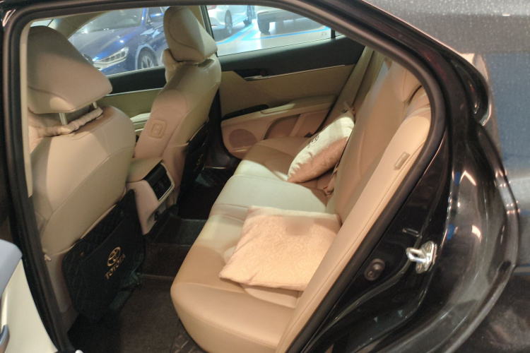 Toyota Camry 2022 imagem de carro #17