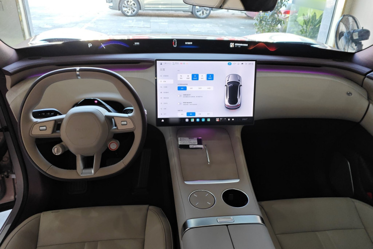 小米汽车 小米YU7 2025 汽车图片 #17