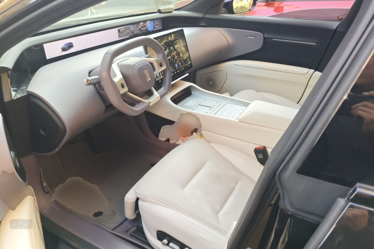 阿维塔 阿维塔12 2024 汽车图片 #17