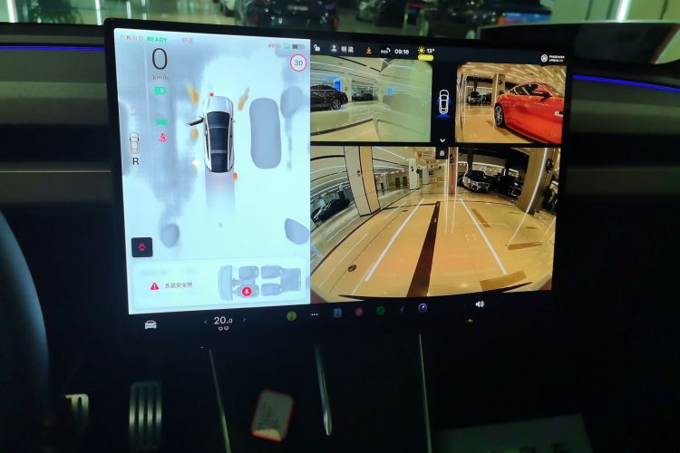 特斯拉 Model Y L 2025 汽车图片 #17