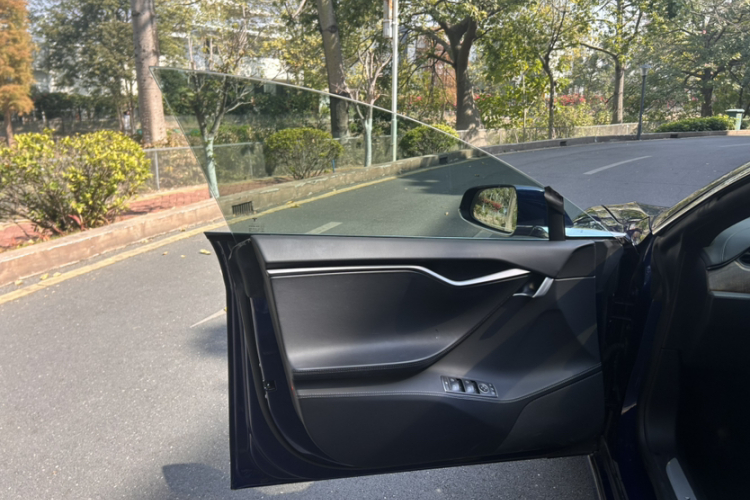 特斯拉 Model S 2018 汽车图片 #17