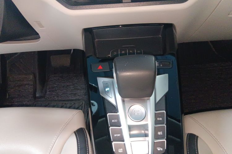 BYD Yuan Pro 2021 #17 BYD Yuan Pro 2021 car image #17