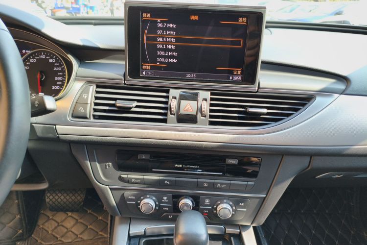 Audi A6L 2018 car image #17