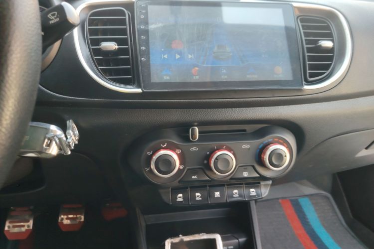 起亚 焕驰 2018 汽车图片 #17