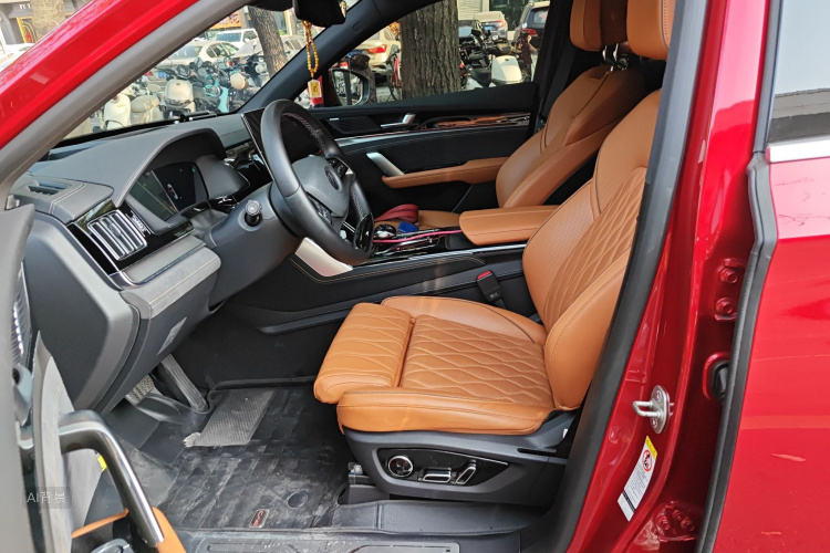 BYD Tang New Energy 2023 #17 BYD Tang New Energy 2023 car image #17