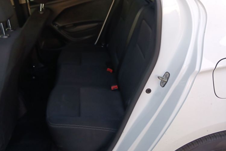 Citroen C-Elysée 2018 car image #17