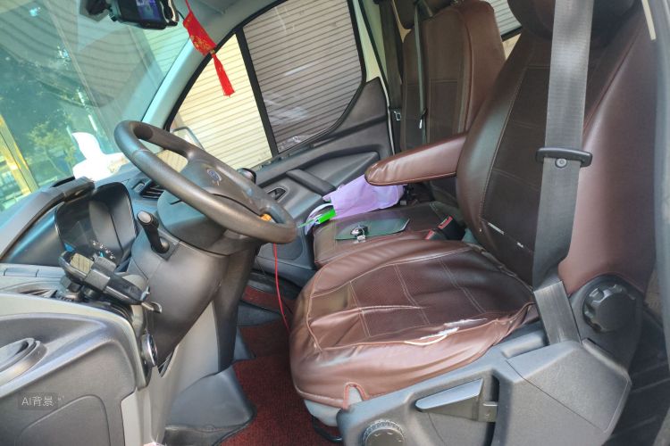 Ford Transit 2020 car image #17