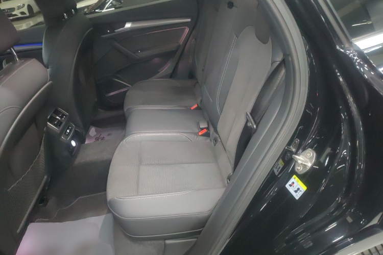 Audi Q5L Sportback 2021 car image #17