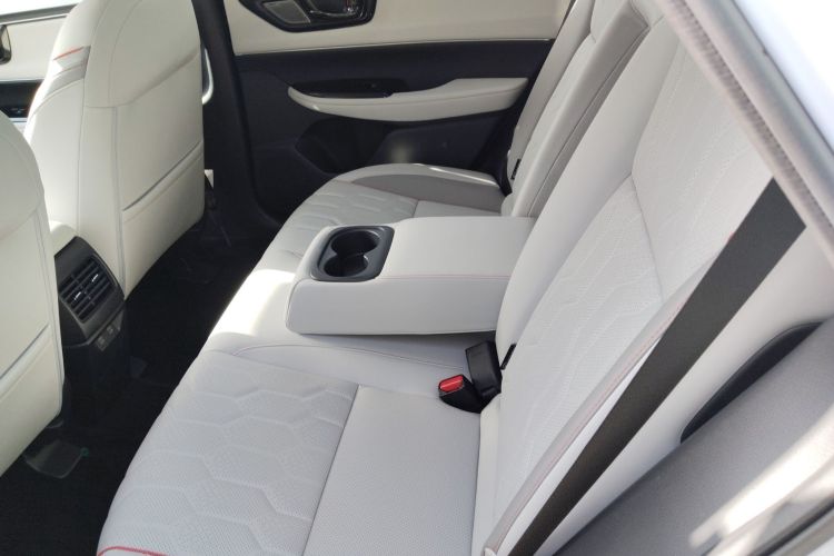 Honda e:NS2 2025 car image #17