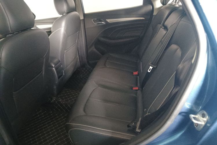 Roewe RX3 2018 изображение автомобиля #17