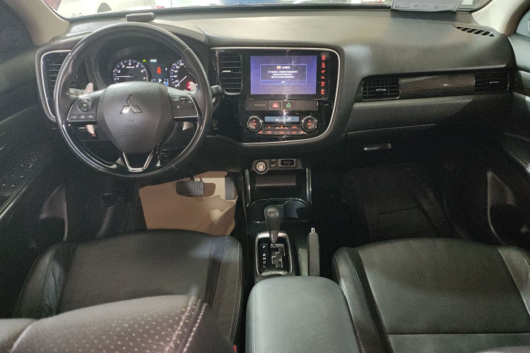 劳斯莱斯 欧蓝德 2017 汽车图片 #17