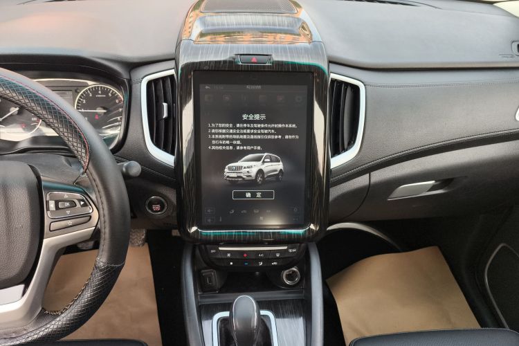 SWM X7 2018 #17 SWM X7 2018 صورة سيارة #17