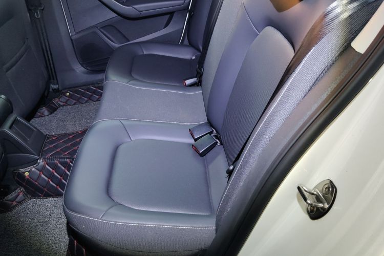 Skoda Rapid 2021 изображение автомобиля #17