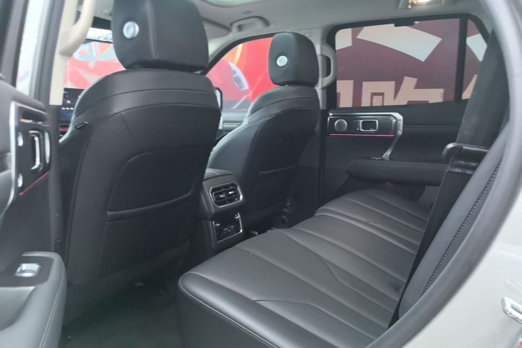 Tank 400 New Energy 2023 #17 Tank 400 New Energy 2023 car image #17