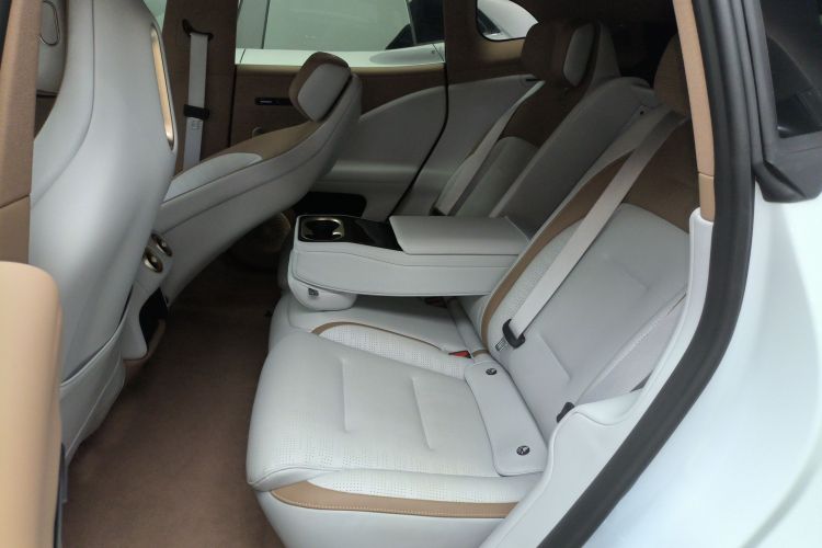 Avatr 07 2025 car image #17