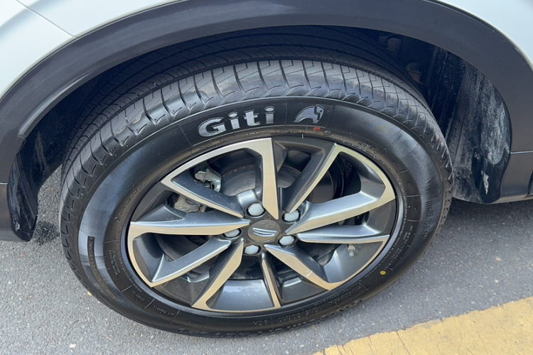 GEELY Coolray 2020 car image #17