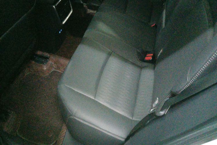 Toyota Venza 2022 immagine di auto #17