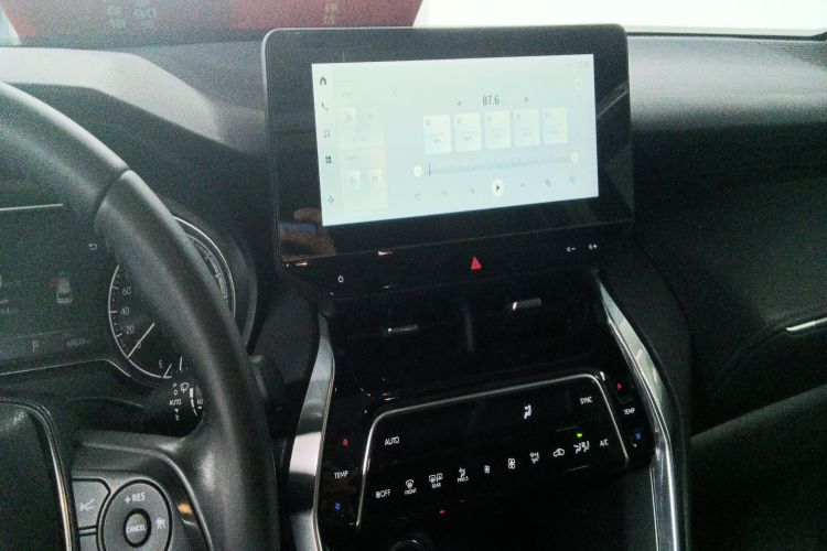 Toyota Venza 2023 صورة سيارة #17