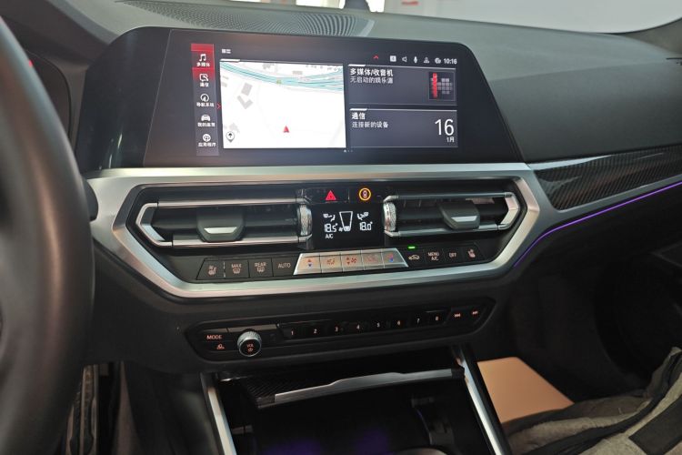 BMW M3 2023 immagine di auto #17