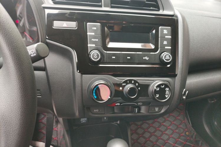 Honda Fit 2018 car image #17