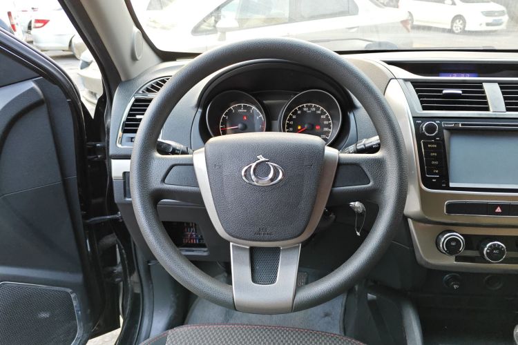 GEELY GX7 2015 #17 GEELY GX7 2015 car image #17