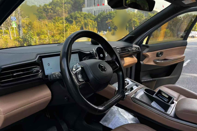 NIO ES8 2021 car image #17