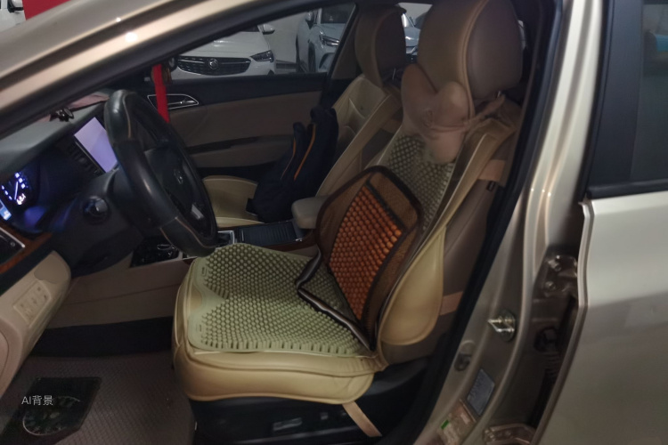 Hyundai Mistra 2015 car image #17