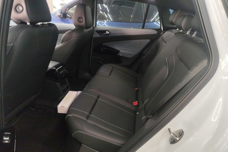 Volkswagen ID.4 X 2022 #17 Volkswagen ID.4 X 2022 صورة سيارة #17