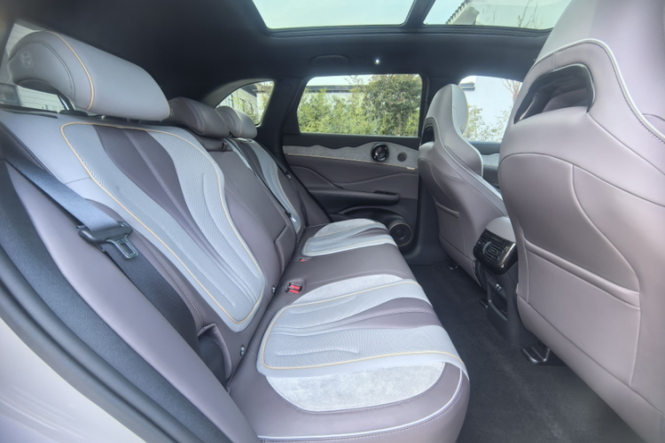 BYD Frigate 07 2023 imagem de carro #17