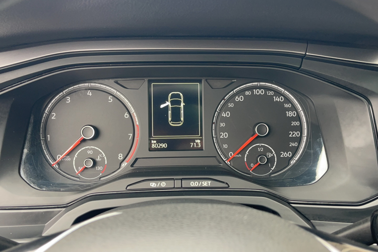 Volkswagen Polo 2019 car image #17