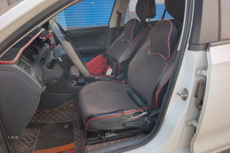 Skoda Rapid Spaceback 2017 car image #17