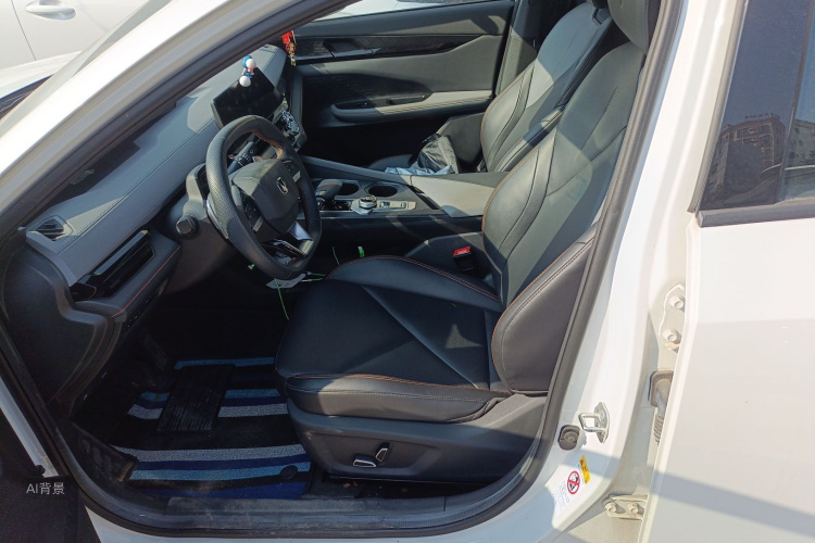 Changan UNI-V 2022 car image #17