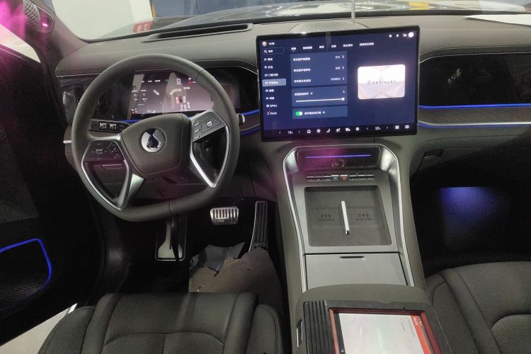 Denza N9 2025 صورة سيارة #17