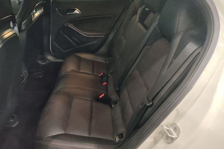 Mercedes-Benz GLA AMG 2017 car image #17