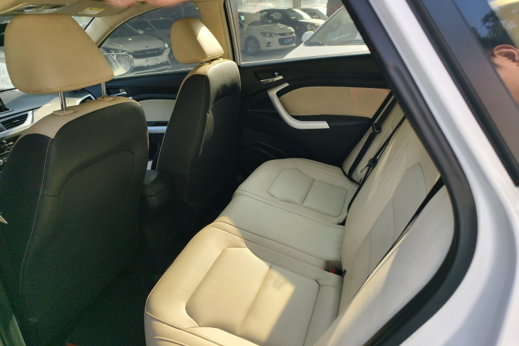 Changan Alsvin V7 2017 #17 Changan Alsvin V7 2017 car image #17